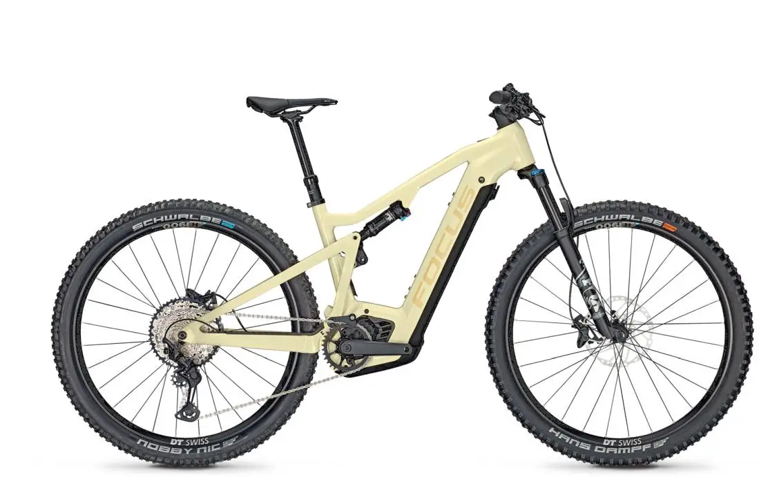 Focus THRON² 6.9 Creme White 2023 1 Focus THRON² 6.9 Creme White 2023